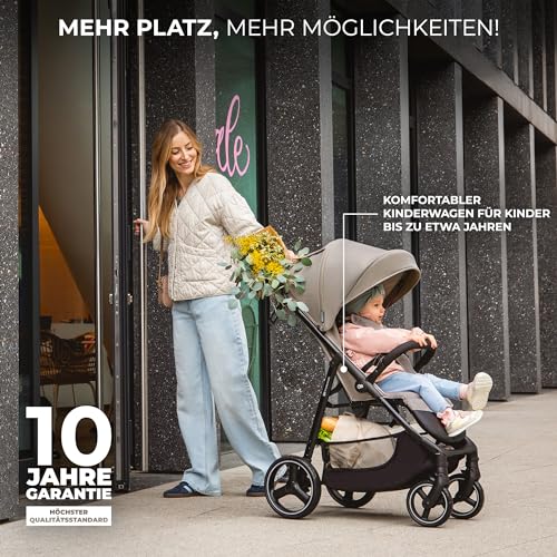 Kinderkraft TRIG 3 Kinderwagen, Kinderbuggy, Liegewagen, Sportwagen, Buggy, Zusammenklappen, Breite und tiefe Sitz, mit Liegeposition, 4 Rad Dämpfung, Große Dach, 5 Punkt Gurt, bis zu 25 kg, Schwarz